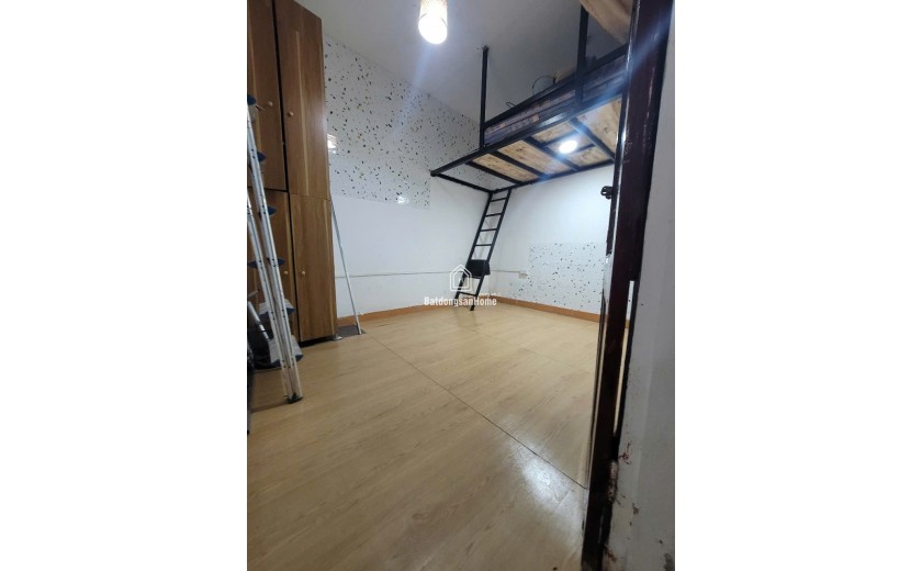 Cho thuê căn hộ chung cư ngõ 5 Láng Hạ, 50m2, 2 ngủ, 6.5 tr